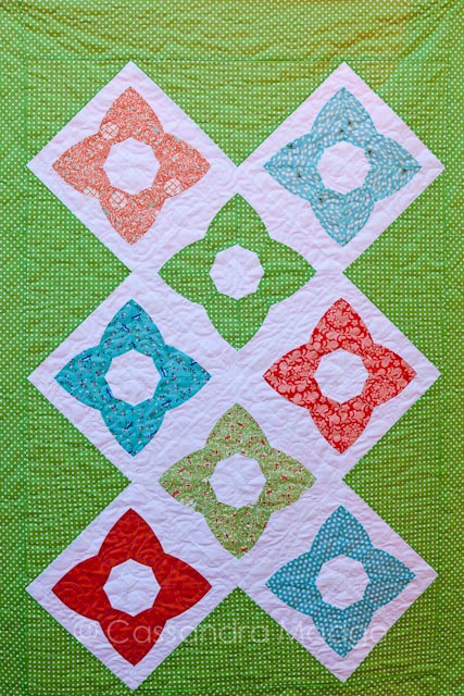 Chic Stars baby quilt - Juicy Quilting